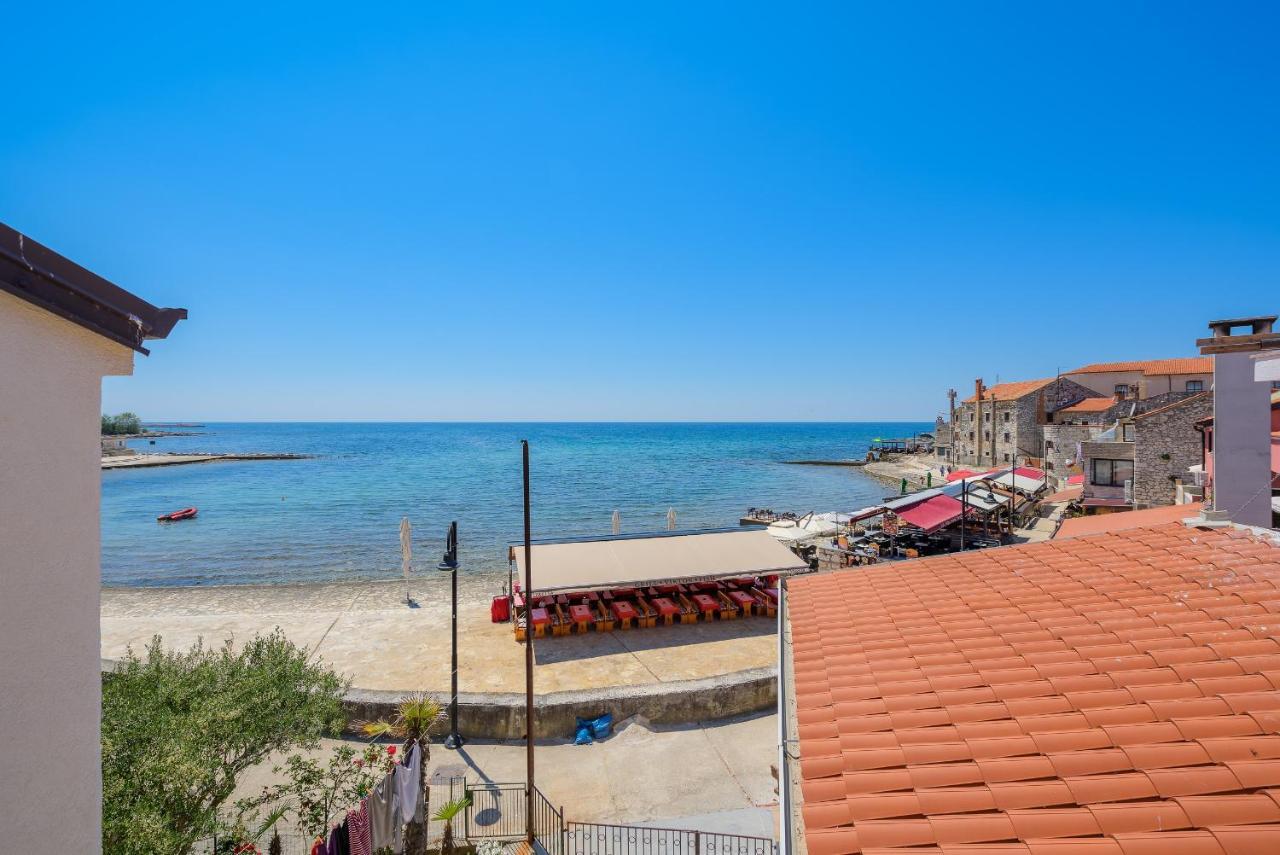 Apartments Dante Umag Exterior photo