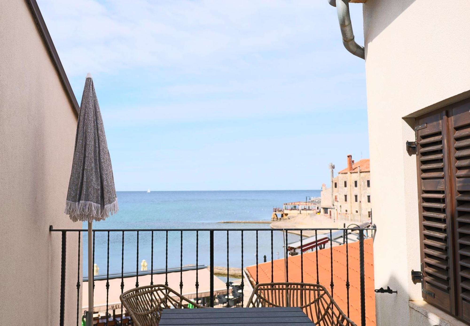Apartments Dante Umag Exterior photo